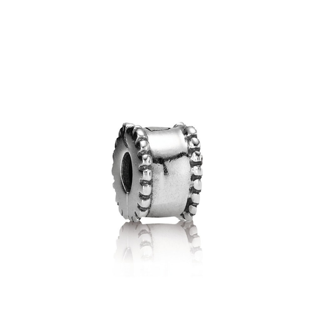 Pandora Clip